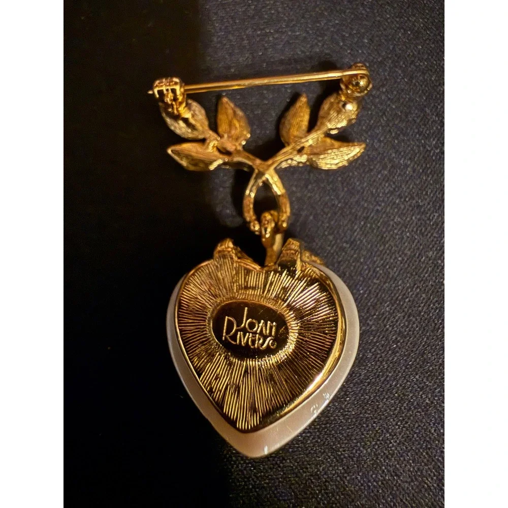 Joan Rivers Classics Collection Vintage Dangle Heart Brooch Green Enamel Gold